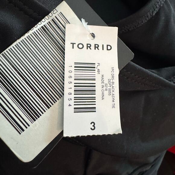 Torrid Swim Dress Wireless Asymmetrical One-Piece Black Short Swim Dress Size 3 - Picture 12 of 12